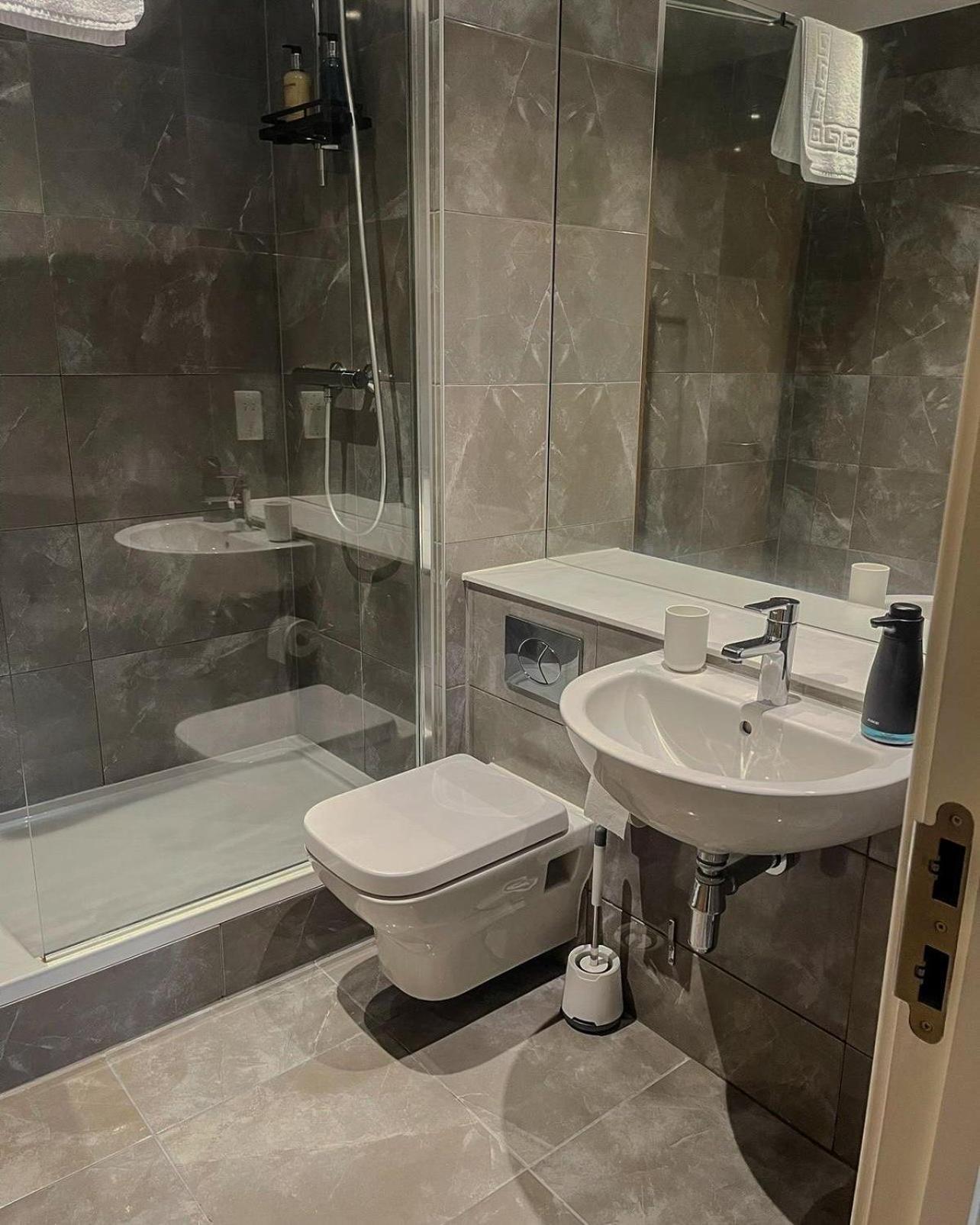 Elmardi Residence - City Centre 2 Bedroom Apartment Birmingham Esterno foto